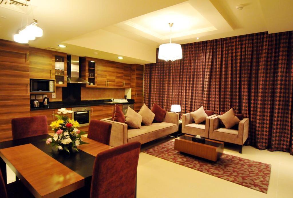 Dunes Hotel Apartment Oud Metha, Bur Дубай Екстериор снимка